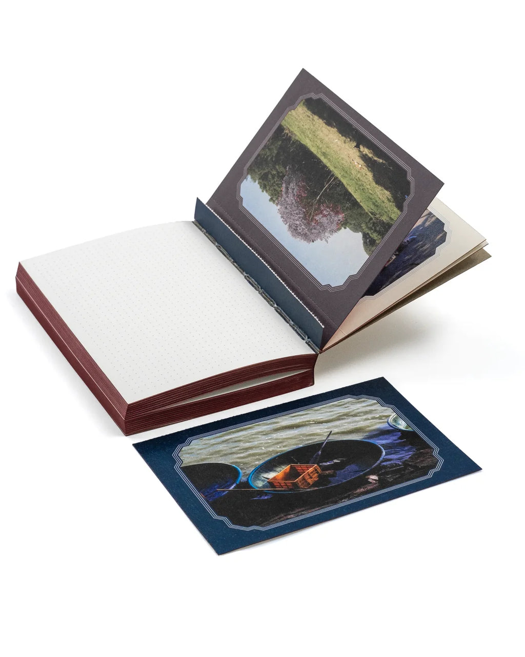 Notebook: Dots & Thoughts